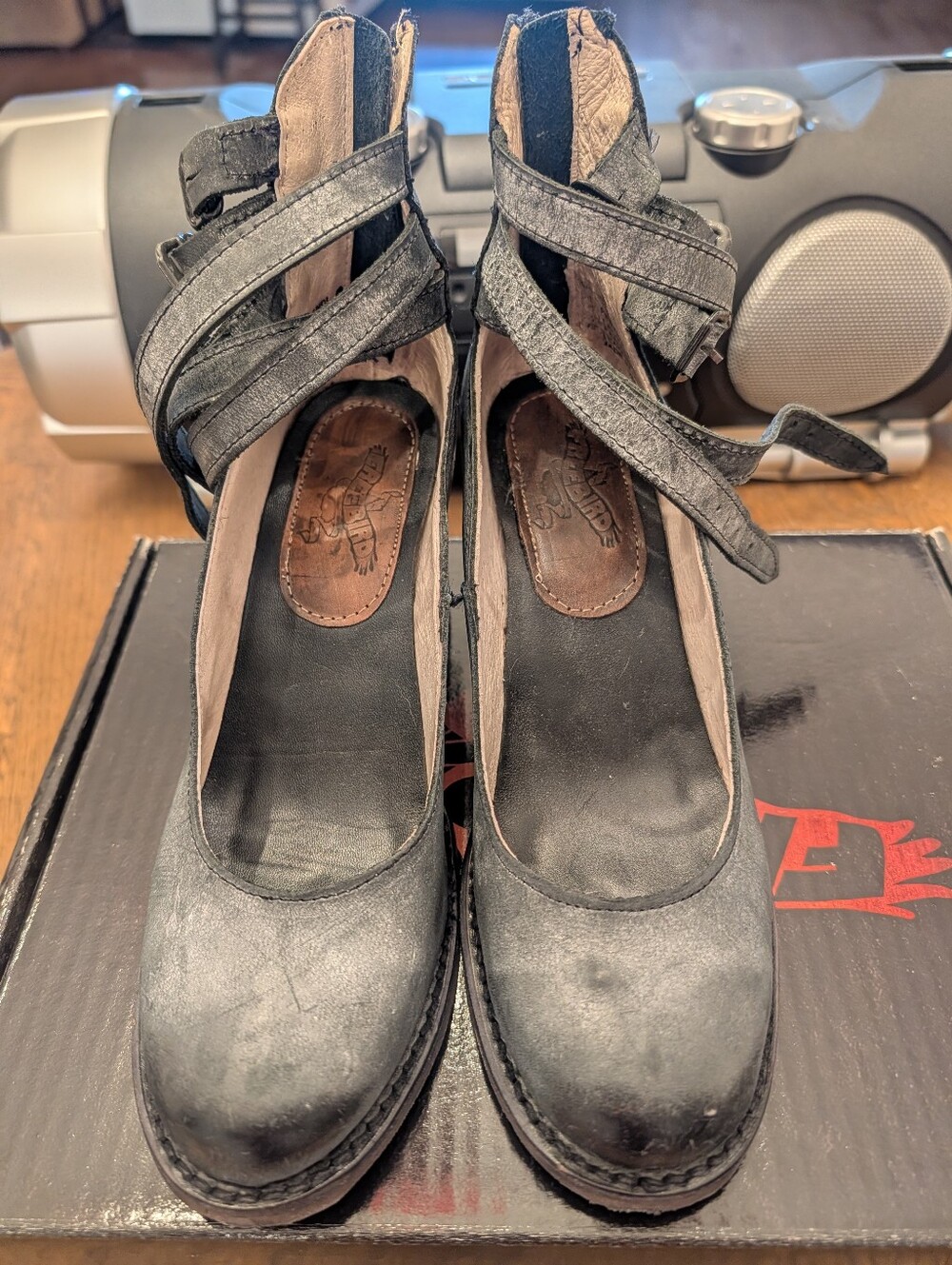 Freebird Randi Heels - Picture 2 of 11
